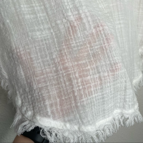 Free People white pullover top - Picture 5 of 6